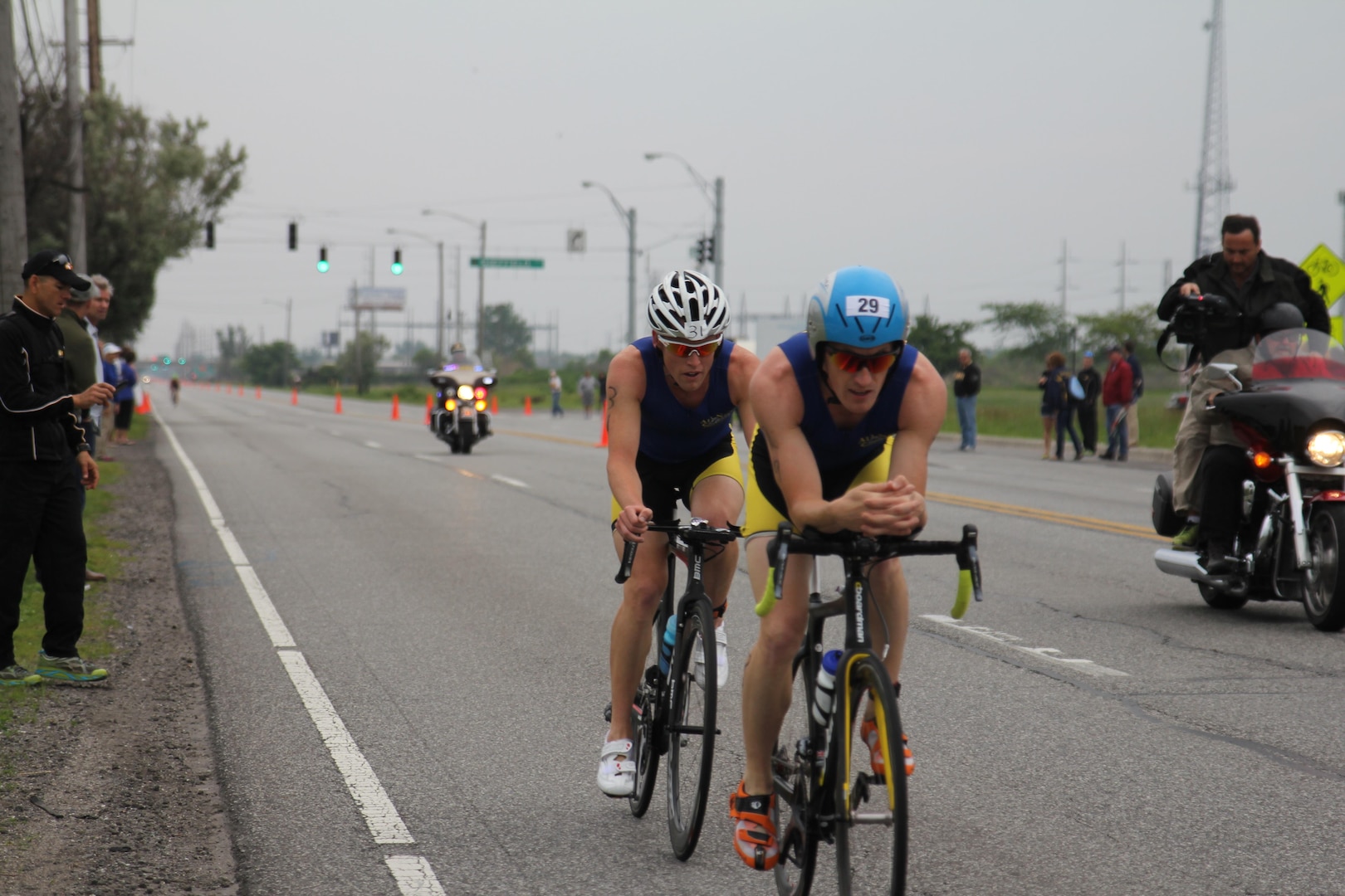 Navys Hooker Army Women Dominate Stormy Armed Forces Triathlon 