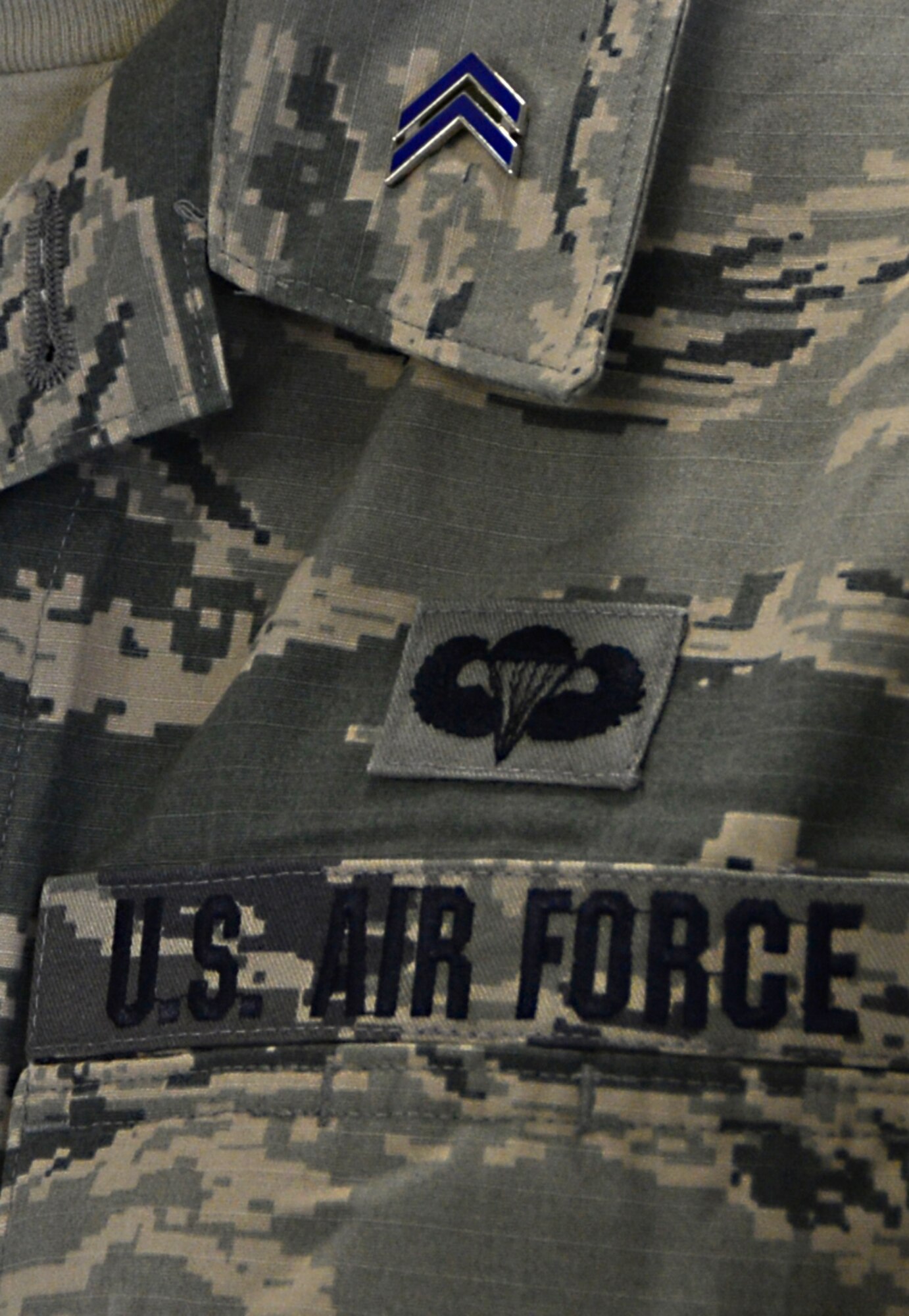 A group of U.S. Air Force Academy cadets visited various units at Royal Air Force Lakenheath, England, June 10, 2015. The cadets departed the academy in Colorado Springs, Co., to visit RAF’s Lakenheath and Mildenhall to learn how overseas bases operate and support the Air Force mission. (U.S. Air Force photo by Senior Airman Erin O’Shea/Released)