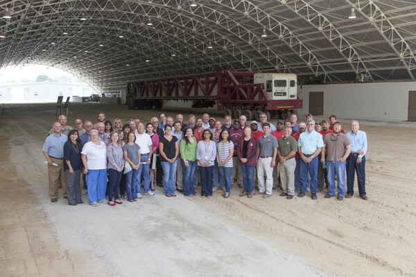 The recent dedication of Hangar 2, complete with a ribbon cutting and tours of the facility, provided an opportunity for current and former employees alike to reminisce about the “good old days” while ushering in an exciting new phase in airfields and pavements research.