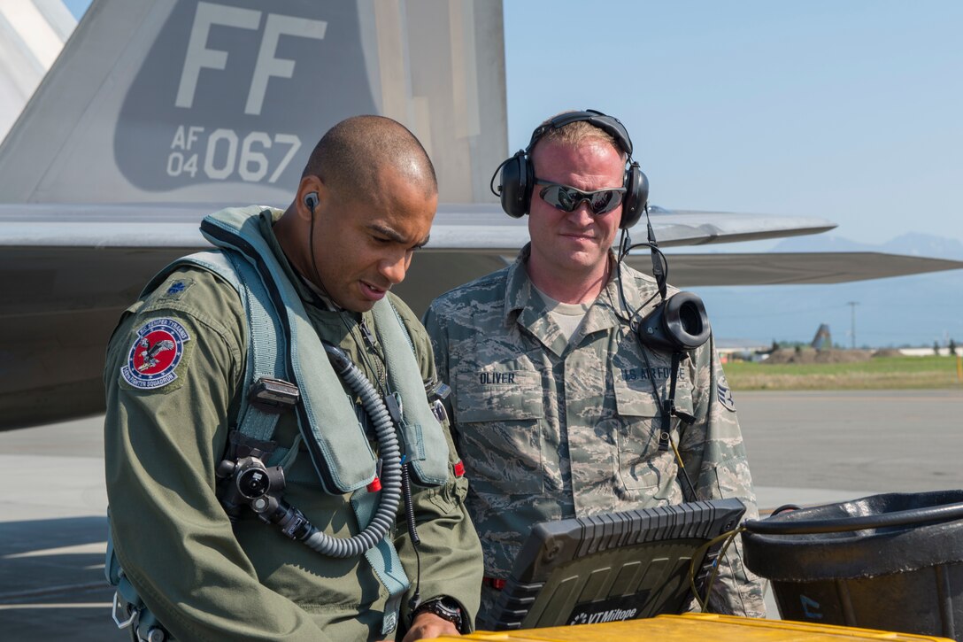 F 22s Mission Ready