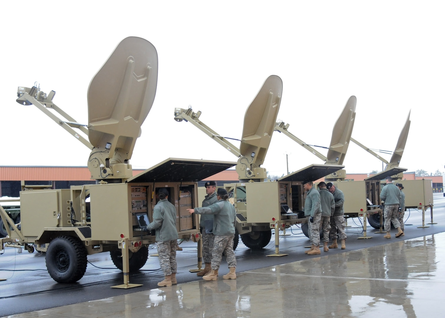 Soldiers from the 101st Signal Battalion train to use state-of-the-art 
Satellite Transportable Terminals at Fort Drum, N.Y., March 16, 2011. The 
101st is participating in the Warfighter Information Network- Tactical, or 
WIN-T, program, which will prepare them to set up, operate and maintain the 
new communications equipment for their scheduled deployment to Afghanistan in 
2012.
