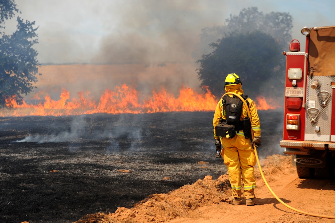 Beale Airmen CAL Fire conduct controlled burn 