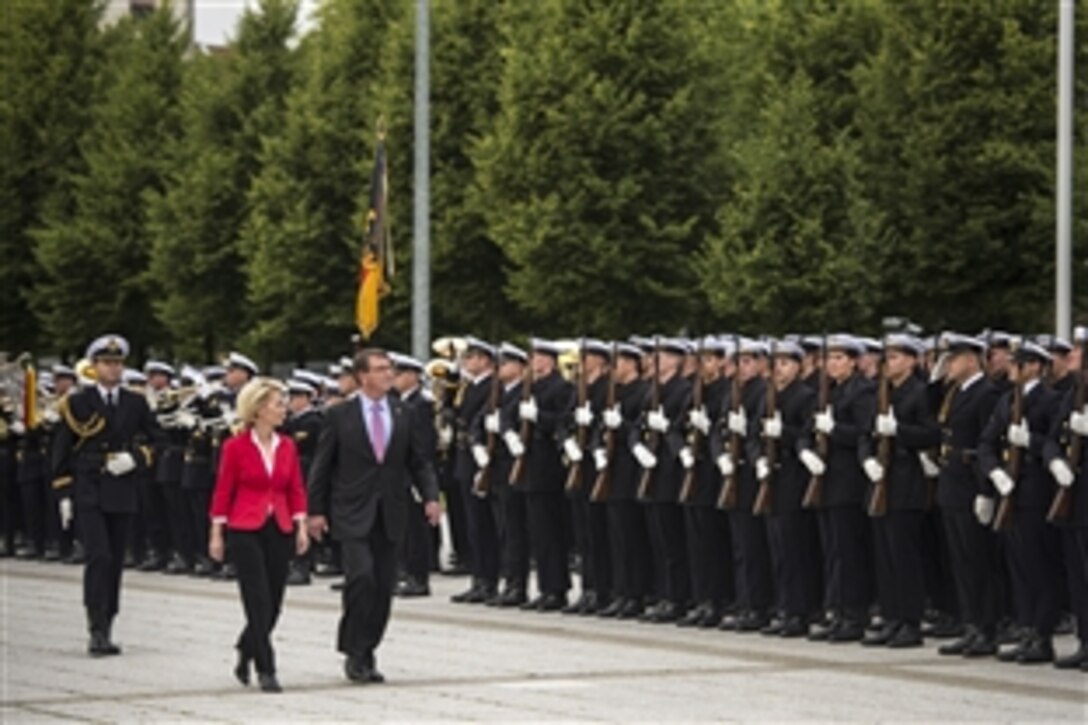 U.S. Defense Secretary Ash Carter and German Defense Minister Ursula von der Leyen review German soldiers at the Ministry of Defense in Berlin, June 22, 2015. Carter is in Europe to meet with European defense ministers and participate in his first NATO ministerial as defense secretary. 