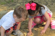 Summer is a great time for children to enjoy different outdoor activities and explore, especially on the sunny days.  But keeping their skin safe is often overlooked. Experts say parents should be vigilant even if it's a cloudy day because sunburns in childhood are of special concern.


