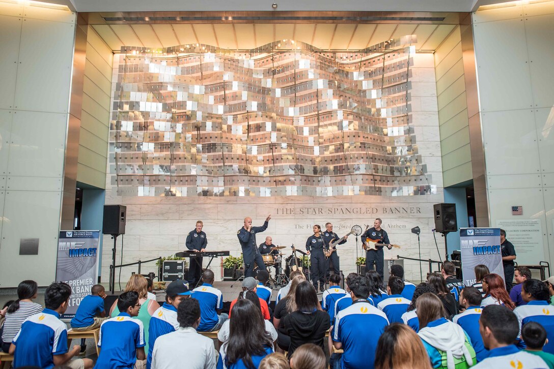 Max Impact had quite the crowd at their recent performance at the Smithsonian Museum of American History. (U.S. Air Force Photo by Senior Master Sgt Kevin Burns/released)