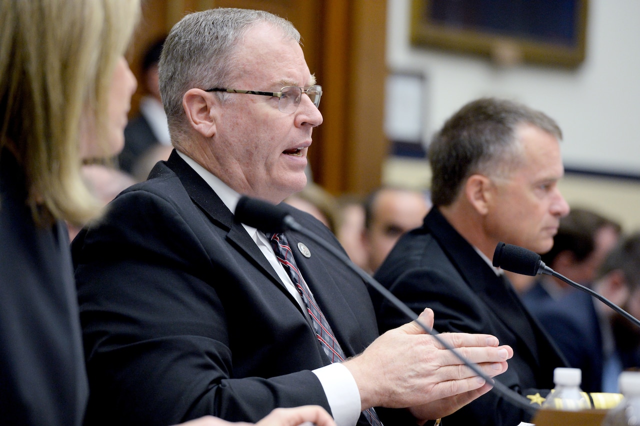 Deputy Defense Secretary Bob Work testifies at a House Armed Services Committee hearing on nuclear deterrence, June 25, 2015. DoD photo by U.S. Army Sgt. First Class Clydell Kinchen