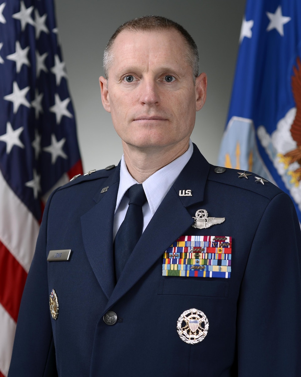 Official Air Force Image: MGen Kenneth Lewis Bio Photo