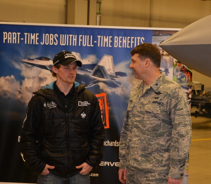 Col. Tyler Otten, 477th Fighter Group commander, greets Dallas Seavey during his visit with Air Force Reserve Airmen. Seavey is a two-time Iditarod champion. The Air Force Reserve is a sponsor of this year’s Iditarod sled dog race. (U.S. Air Force/Tech. Sgt. Dana Rosso)