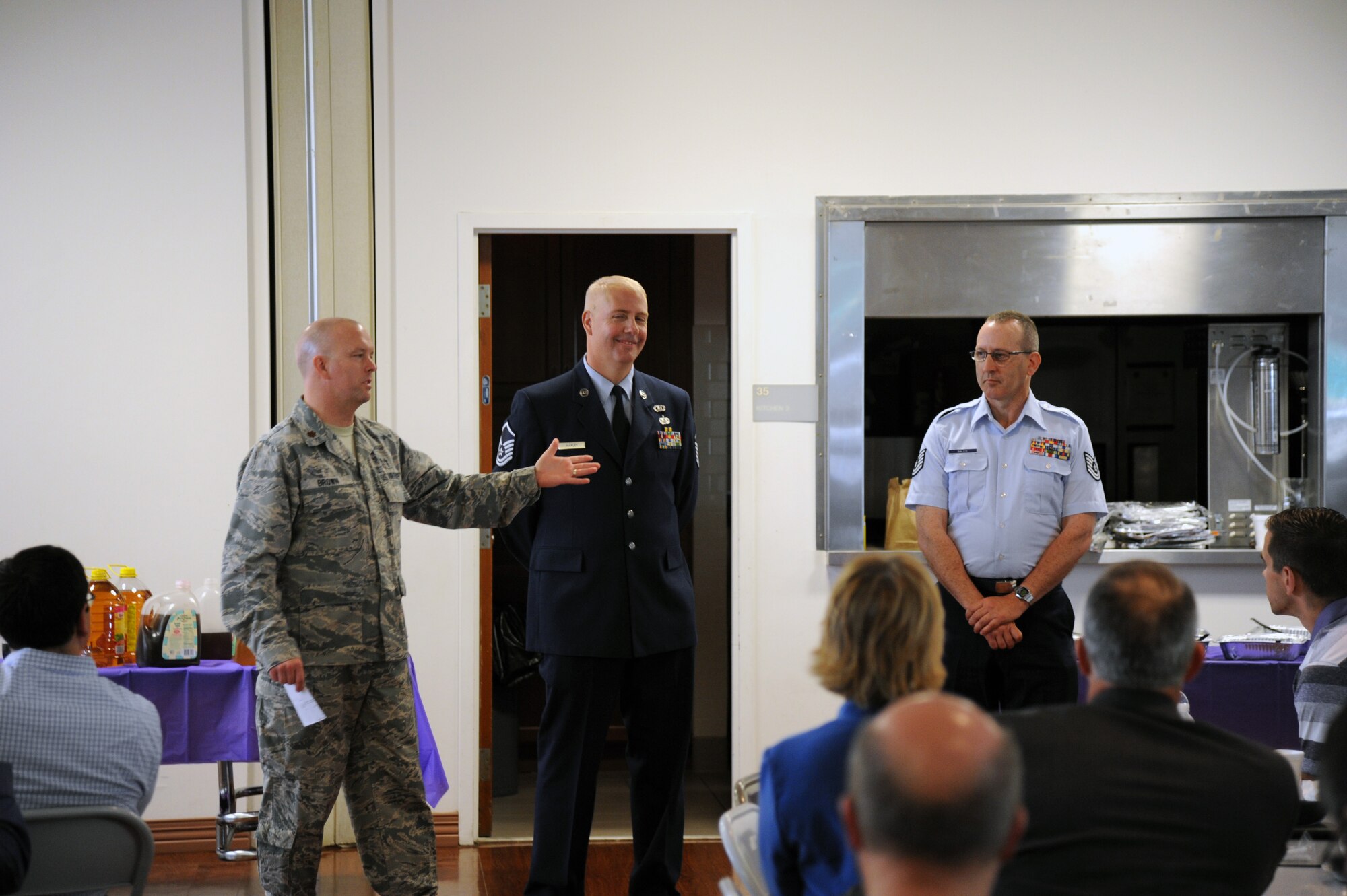Chaplain (Maj.) William Brown, 927th Air Refueling Wing, along with chaplain’s assistances, Master Sgt. William Manley and Tech. Sgt. David Bales talk to visiting clergy during a joint clergy day held March 9, MacDill Air Force Base, Fla. (U.S. Air Force photo/Tech. Sgt. Peter Dean)
