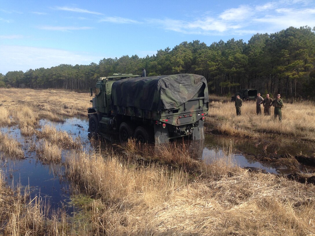 Marines from 8th Communication Battalion Motor Transport conducting wrecker training at LZ Falcon during the II MHG Field Exercise on 13 March 2015.