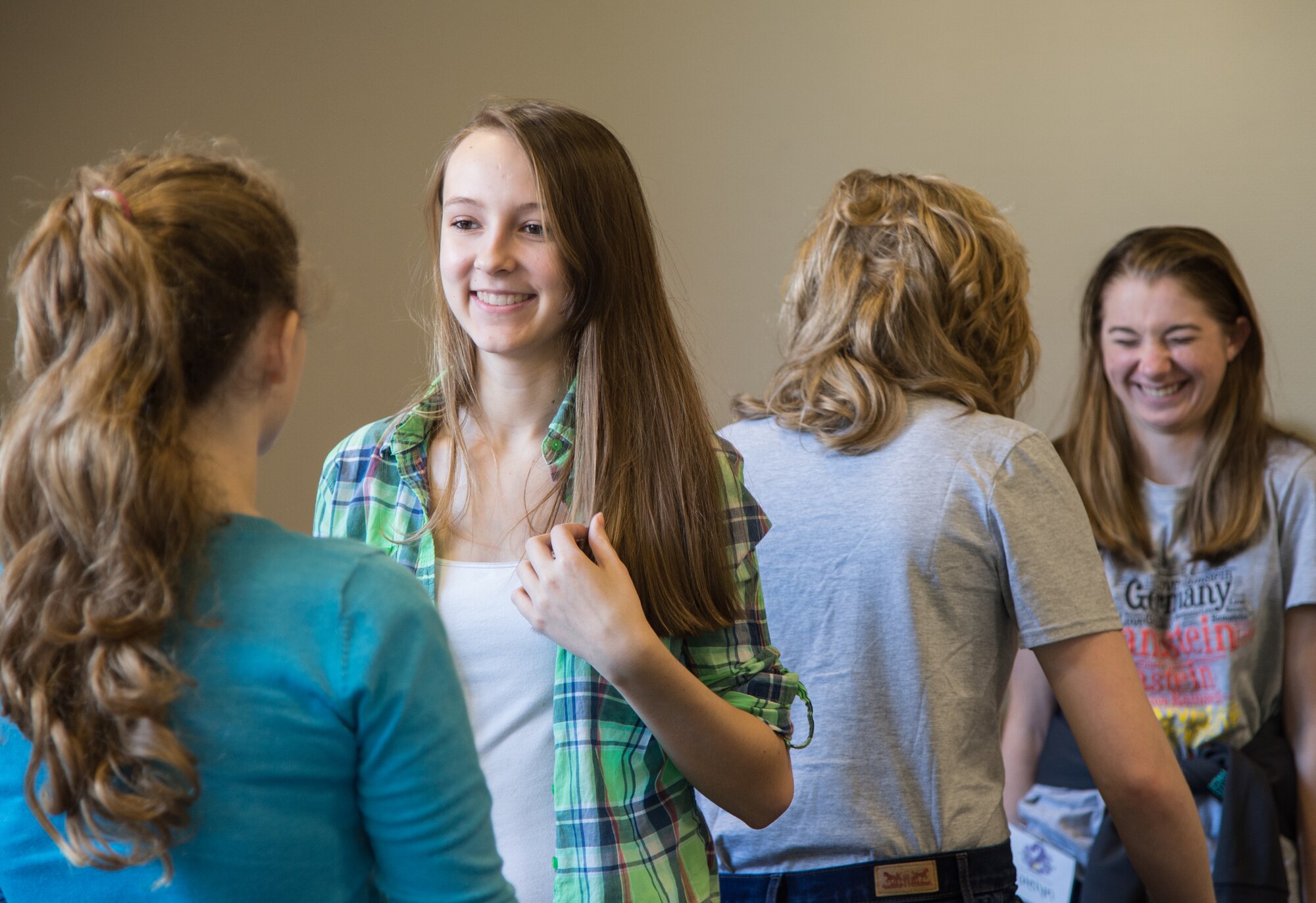 Students from Ramstein High School participate in an attentive exercise as part of a Student 2 Student program at Ramstein Air Base, Germany, March 5, 2015. The S2S program teaches leadership, goal setting, support systems and communication techniques, which can help ease the transition of military children to a new location. (U.S. Air Force photo/Senior Airman Jonathan Stefanko)