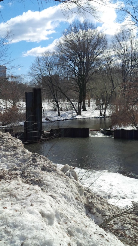 Steel sheetpile cofferdam at the downstream end of the river diversion limit, near Avenue Louis Pasteur, for the Muddy River Flood Risk Management project, Boston, Massachusetts.