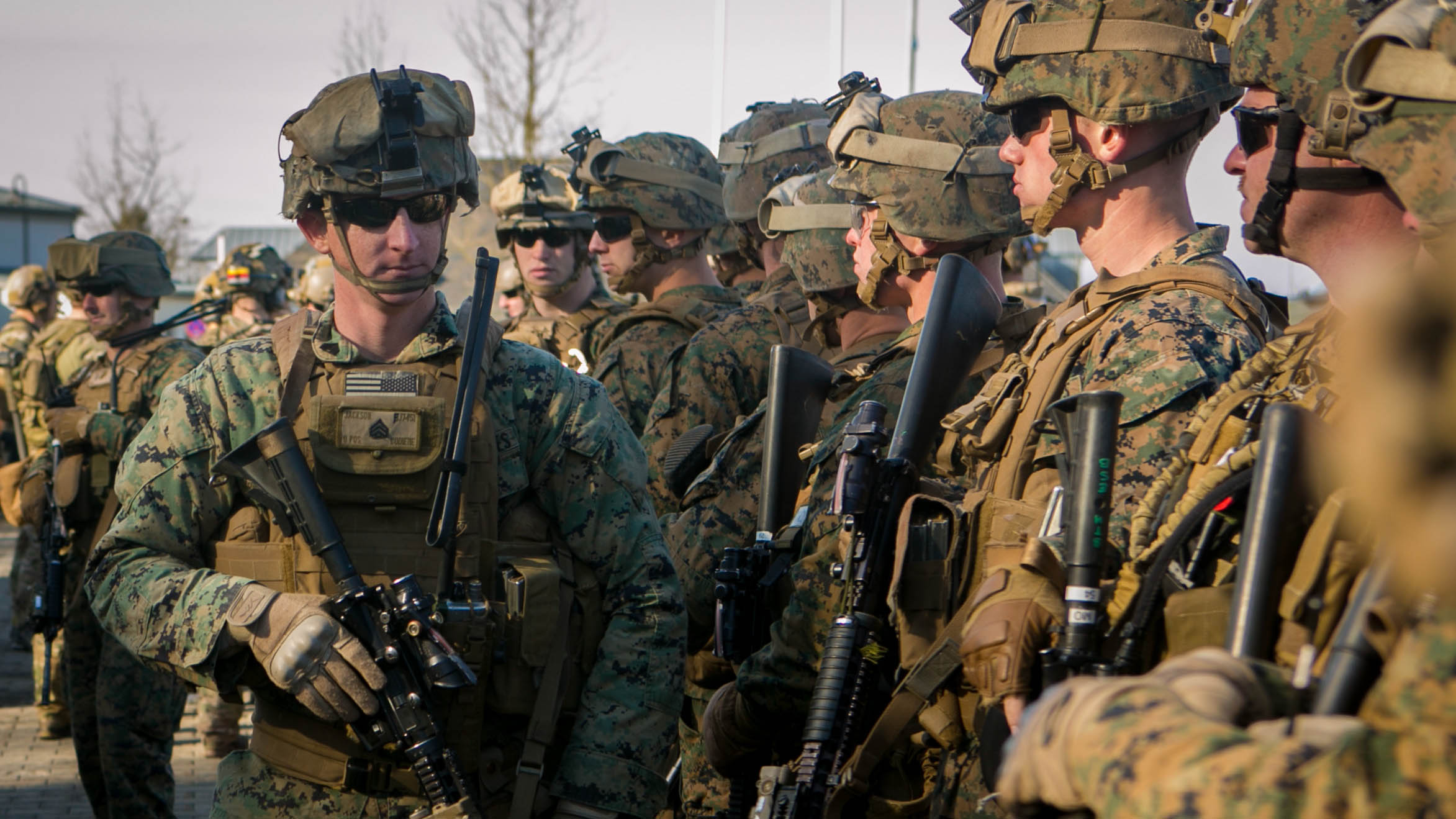 Cutting Edge: U.S. Marines, Army Special Forces prepare for Crisis ...