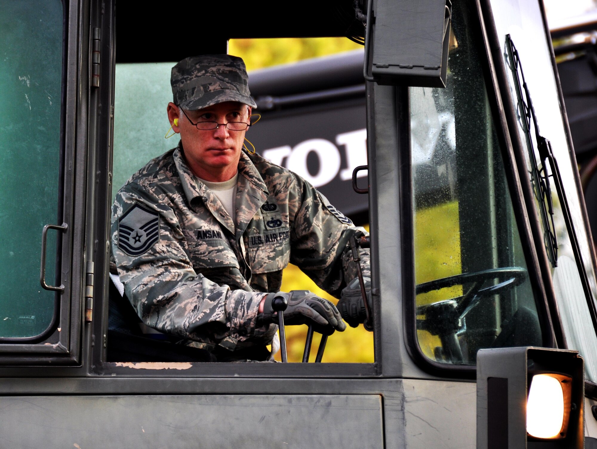Master Sgt. Mark Ansani, 911th Force Support Squadron, Pittsburgh, Pa., drives a forklift during Force Support Silver Flag at Dobbins Air Reserve Base, Georgia, March 11, 2015. About 70 Airmen on teams from Peterson Air Force Base, Colorado; the 445th FSS from Wright-Patterson Air Force Base, Ohio; the 908th FSS from Maxwell AFB, Alabama; the 910th FSS from Youngstown ARB, Ohio; the 911th FSS from Pittsburgh, Pennsylvania; and the 934th FSS from Minneapolis – St. Paul, Minnesota competed in FS Silver Flag. (U.S. Air Force photo/Senior Airman Daniel Phelps)