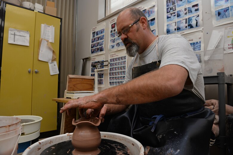 scott afb arts and crafts