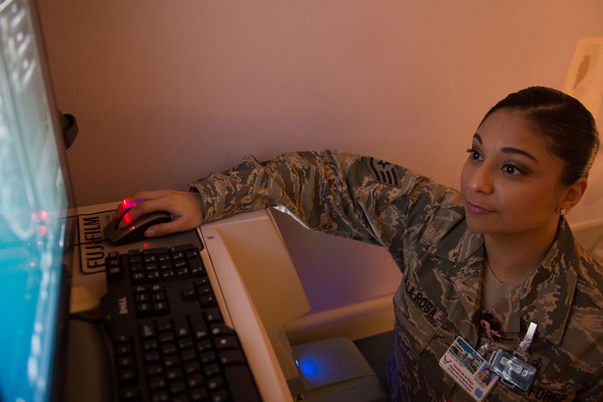 Diagnostic imaging Airman strives to provide outstanding care > Joint