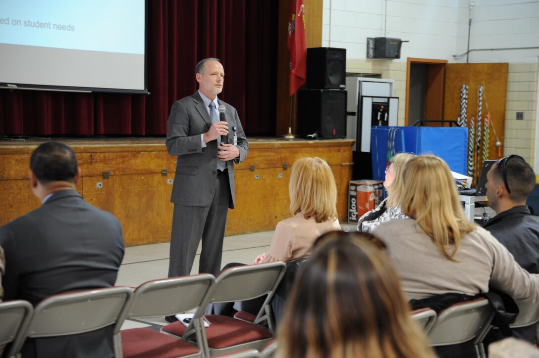 On March 12, school administrators held a town hall meeting for parents of Crossroads Elementary School students to present information about the new school and answer questions from those in attendance. 
