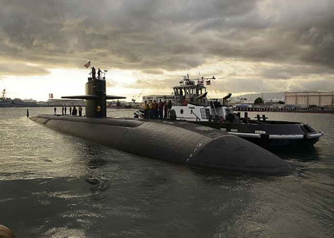 141015-N-CB621-038 NORFOLK, Va. - Norfolk Naval Shipyard (NNSY) recently welcomed USS La Jolla (SSN 701) for conversion from an operational fast-attack submarine into a Moored Training Ship (MTS). (U.S. Navy photo by Mass Communication Specialist 1st Class Jason Swink/Released)