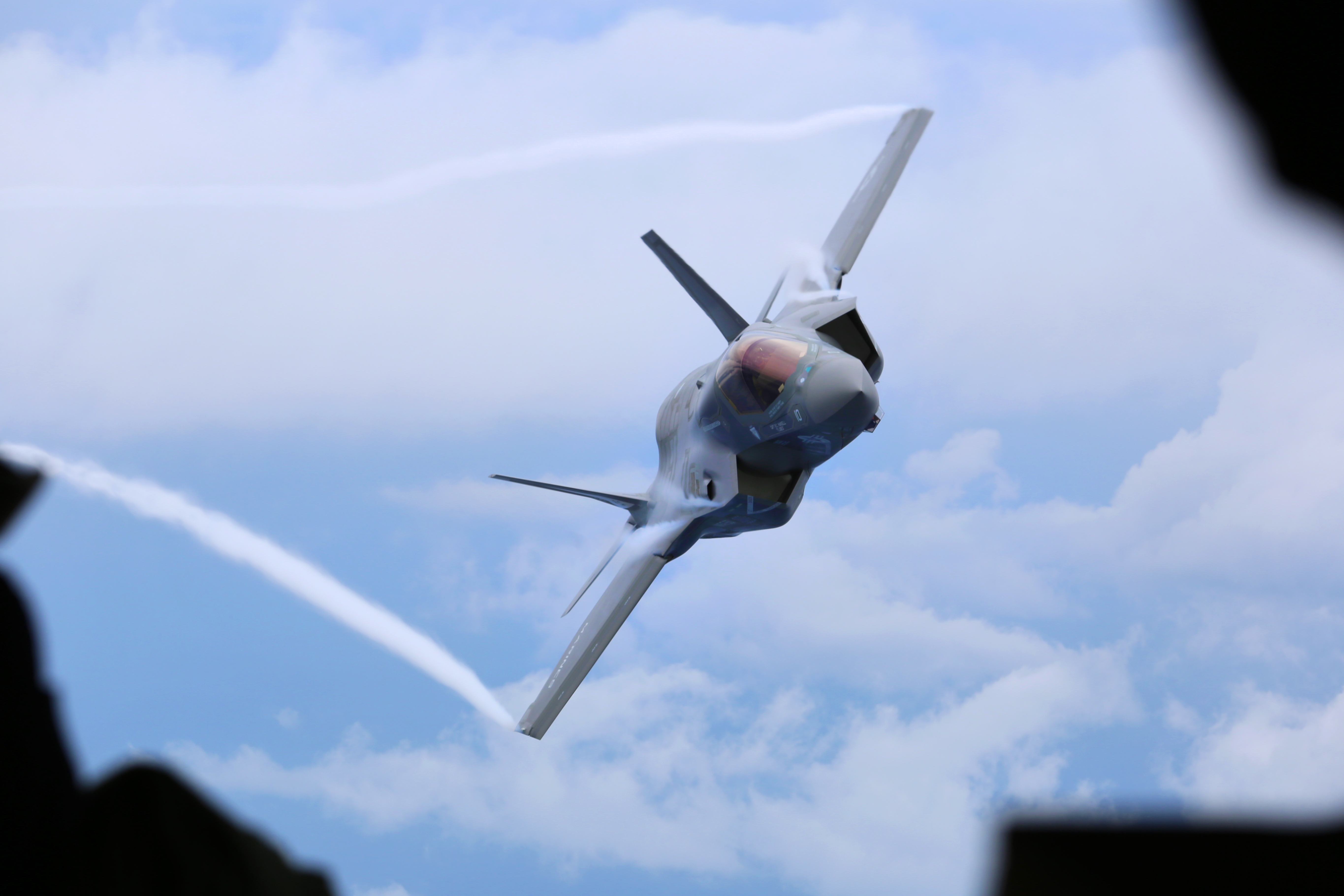 joint strike fighter essay Remember when following the f-35 joint strike fighter (jsf) program was like watching one of those dark dramatic series produced by hbo or. joint strike fighter essay Remember when following the f-35 joint strike fighter (jsf) program was like watching one of those dark dramatic series produced by hbo or.