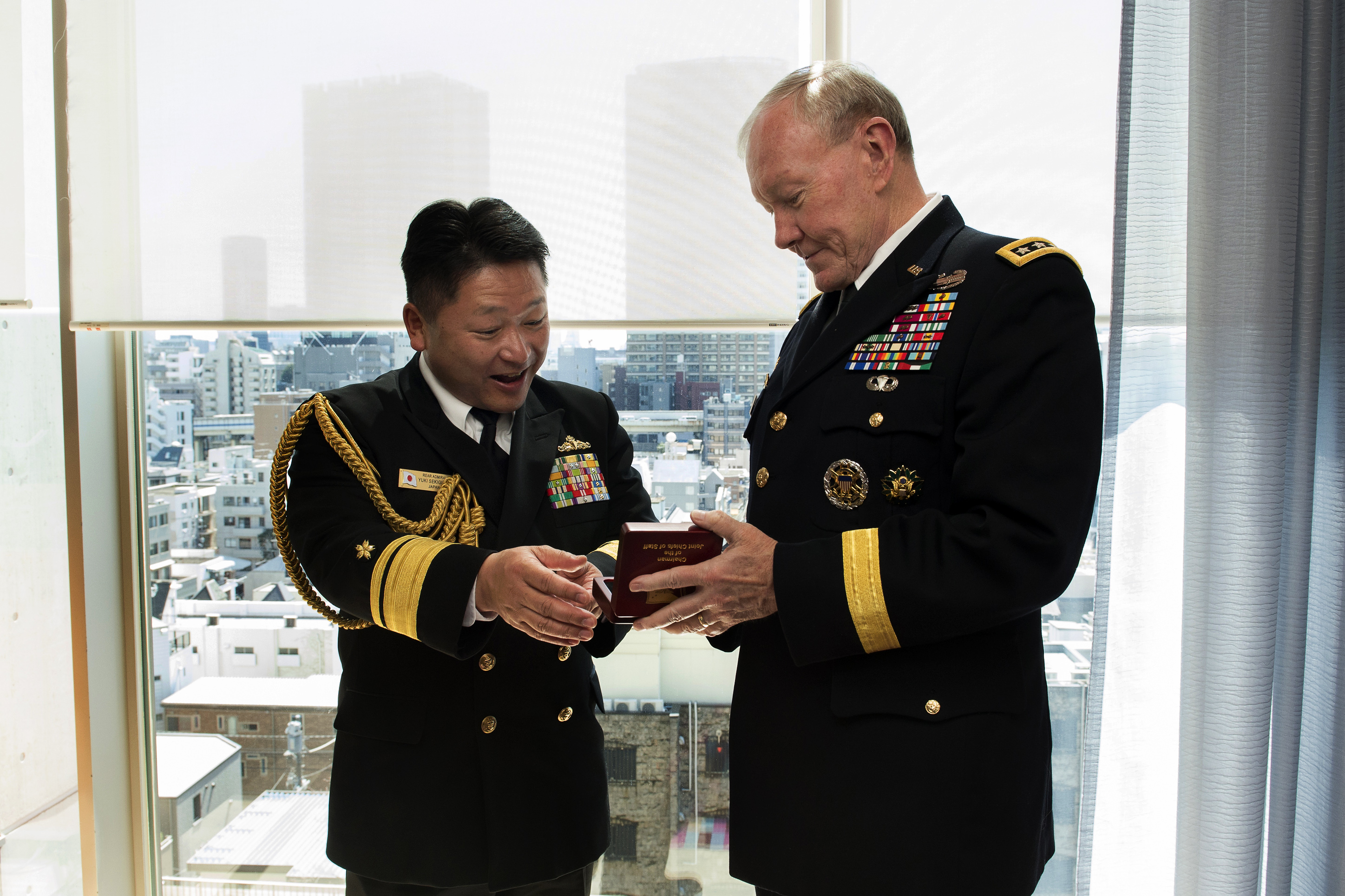 U S Department Of Defense Photos Photo Gallery U S Army Gen Martin E Dempsey Right Chairman Of The Joint Chiefs