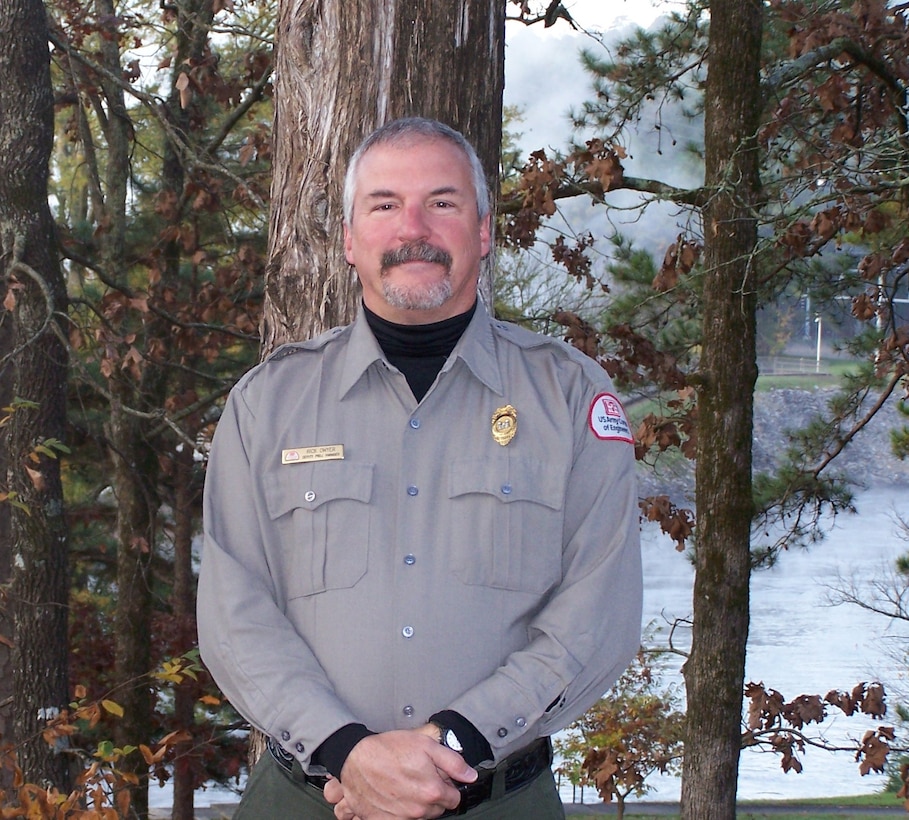 VICKSBURG, Miss… The U.S. Army Corps of Engineers Vicksburg District recently named Rick Dwyer as its manager for three Arkansas Corps lakes including DeGray, Greeson and Lake Ouachita. 