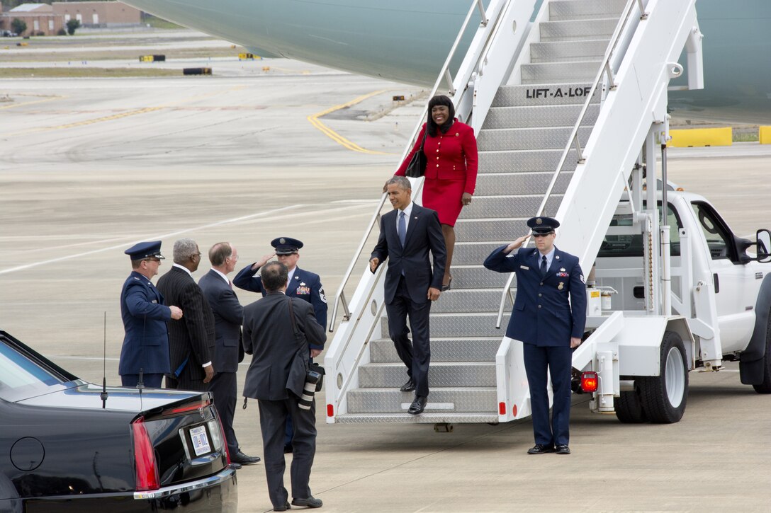 President Barack Obama arrives in Birmingham, Alabama today  March 26th, 2015.. Obama is greeted by Alabama Gov. Robert Bentley, Birmingham Mayor William Bell and Col. Robert "Scott" Grant, Vice Commander of the 117th Air Refueling Wing. Obama came to Birmingham to visit Lawson State Community College where he gave a speech on economic issues. (U.S. Air National Guard photo by: Senior Master Sgt. Ken Johnson/Released)