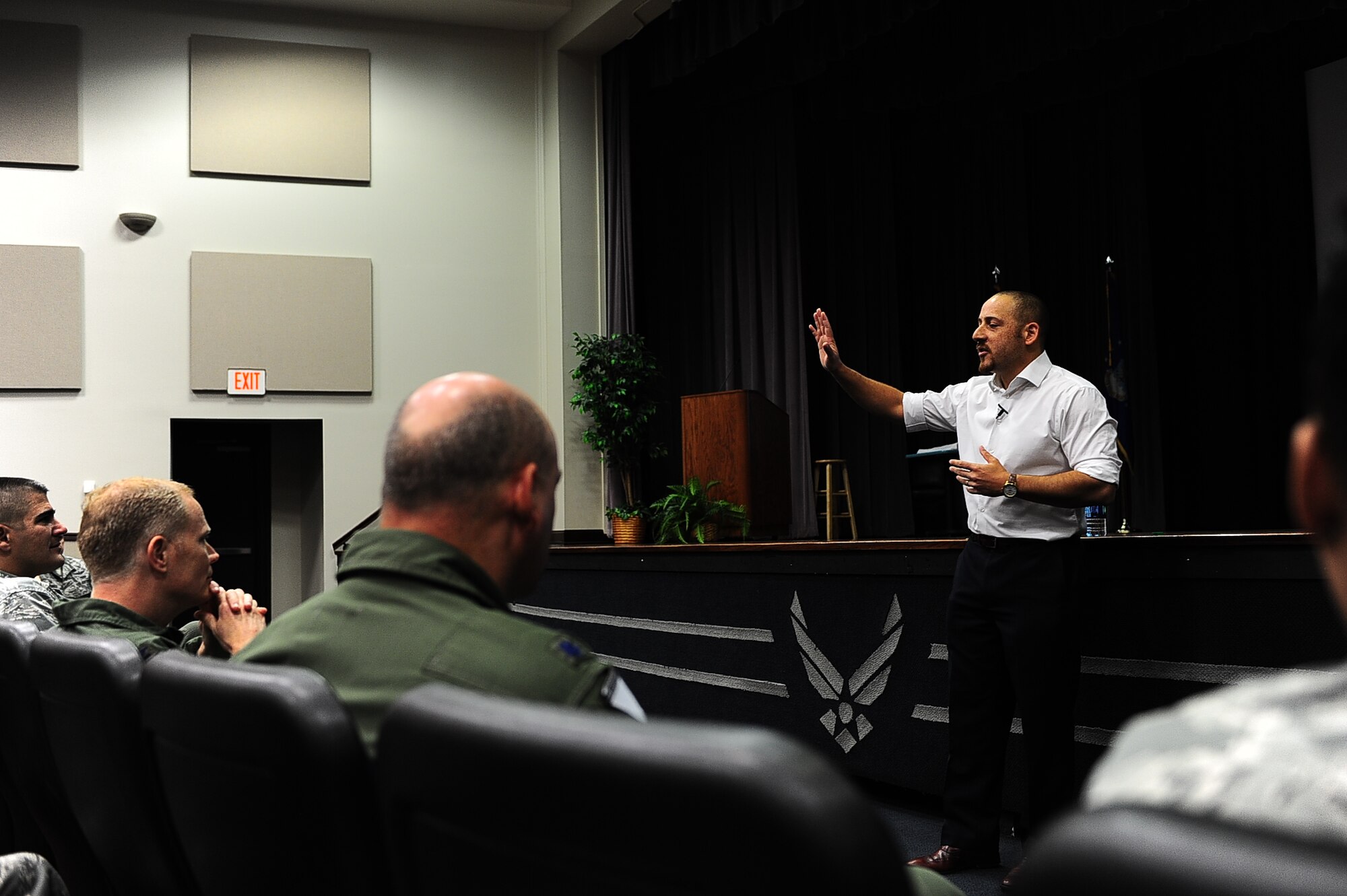 Kevin Hines, author of “Cracked, Not Broken,” tells his story to members of the audience during his motivational speech April 28 in the Kaye Auditorium on Columbus Air Force Base, Miss. Hines attempted suicide at the age of 19 by jumping off of the Golden Gate Bridge in San Francisco, California. Hines survived the fall and now actively spreads the message of living mentally healthy to people around the globe. (U.S. Air Force photo/Airman 1st Class John Day)