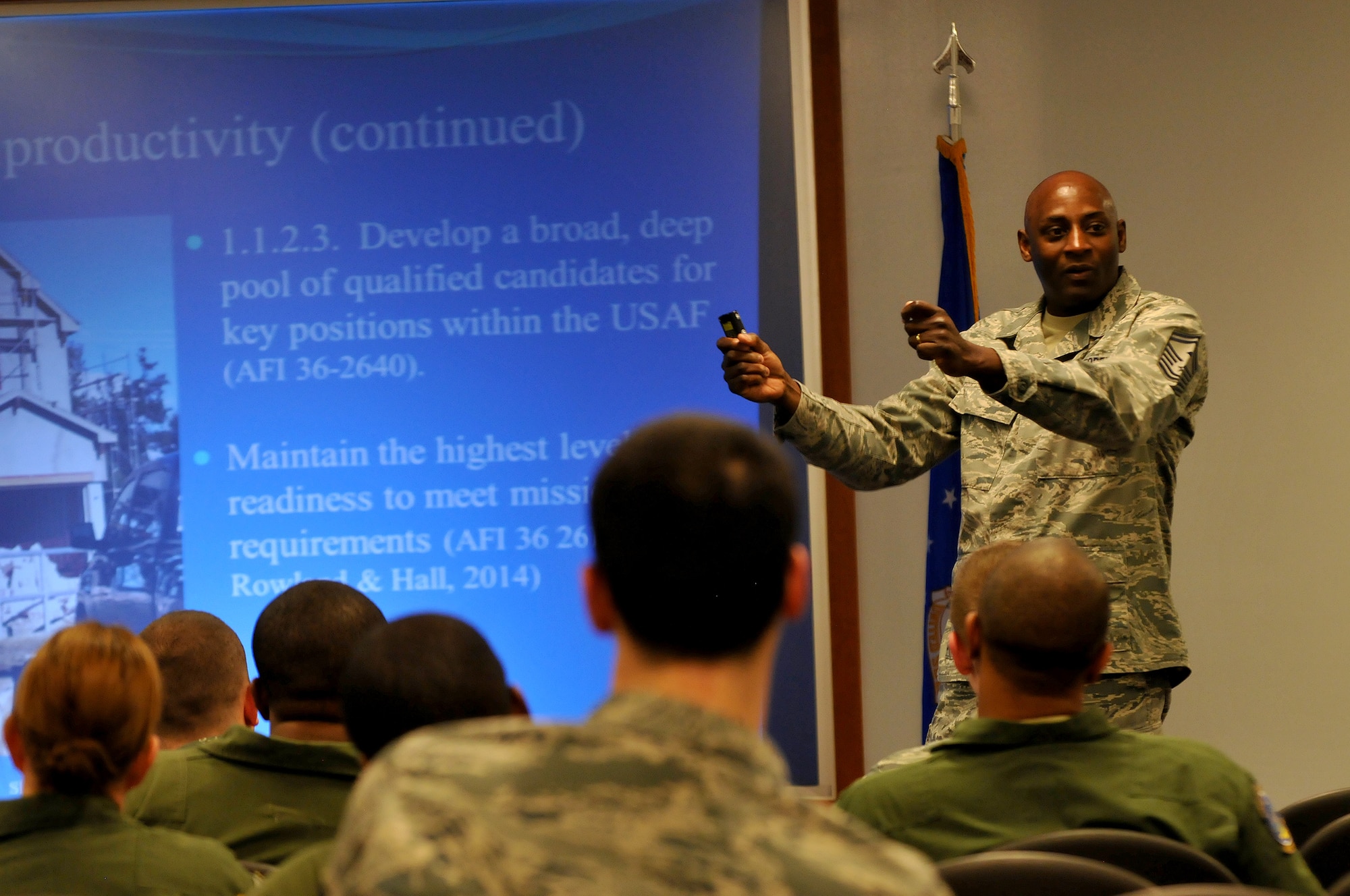 U.S. Air Force First Sergeant of the Year, Senior Master Sgt. Eric Smith, provides his insight on leadership during an Airmen's panel here at Dover Air Force Base, Del., May 2, 2015. Sergeant Smith spent the May Unit Training Assembly with 512th Airlift Wing reservists and visited squadrons throughout the weekend. As an U.S. Air Force
Reserve member, Sergeant Smith is currently assigned as first sergeant with the 433rd
Security Forces Squadron, Joint Base San Antonio, Texas. (U.S. Air Force photo/2nd Lt. Steve Lewis
