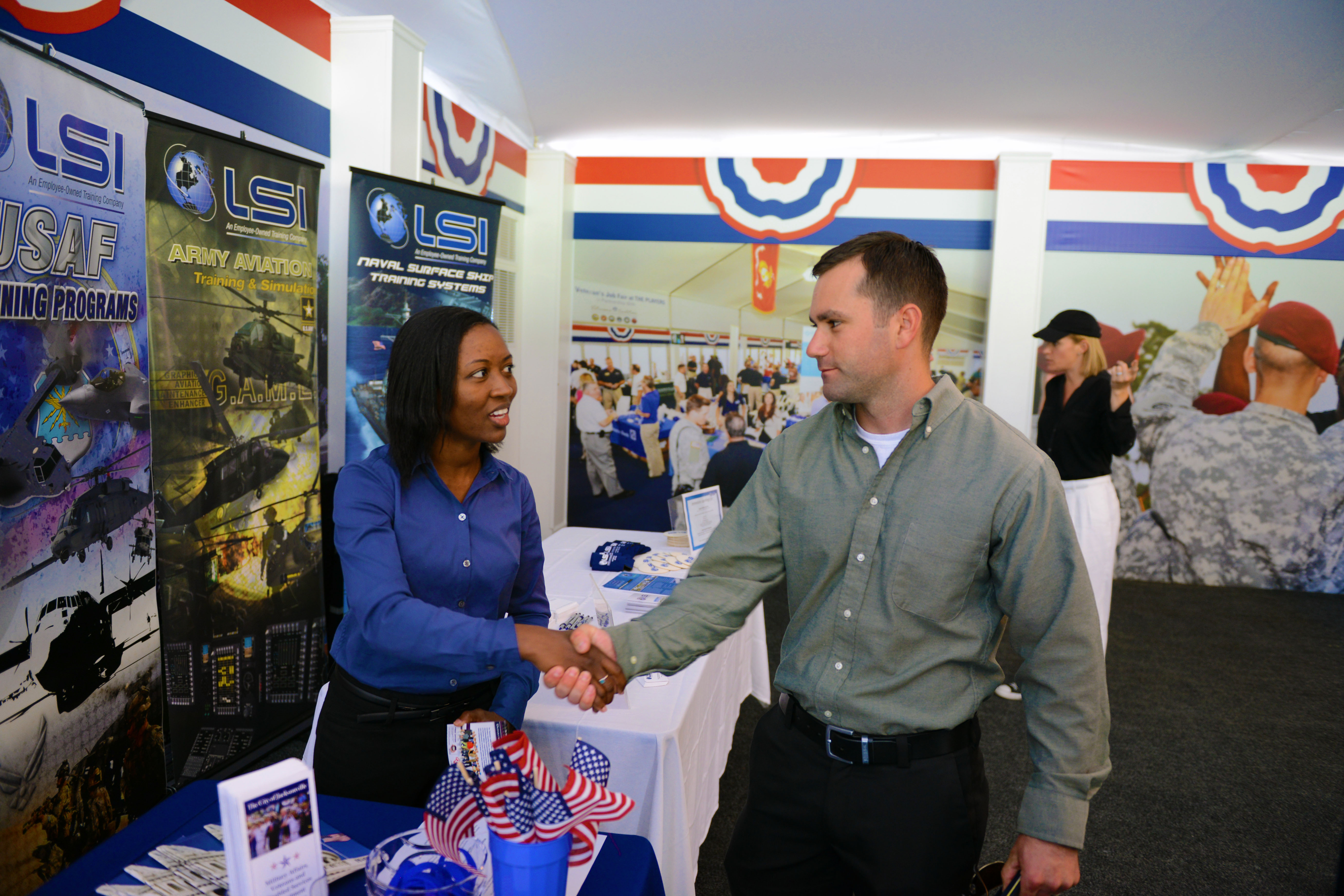Companies Seek to Hire Vets at Jacksonville Military Job Fair > U.S