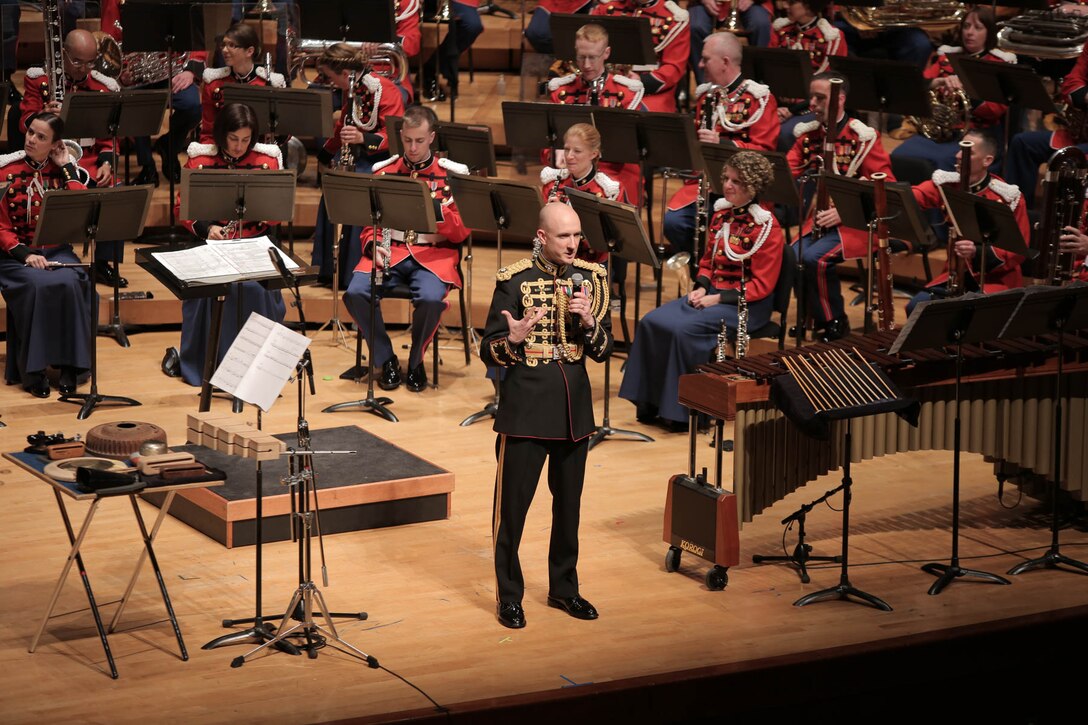 “The President’s Own” U.S. Marine Band returned to the University of Maryland’s Clarice Smith Performing Arts Center in College Park with a special program that Director Lt. Col. Jason K. Fettig built around the four classical elements: fire, water, earth, and air. Music is often the representation and inspiration of the world both around and within us and this concert explores the classical elements in classical music, from fire in Igor Stravinsky’s Fireworks to water in Leonard Bernstein’s Symphonic Suite from On the Waterfront, and earth with Darius Milhaud’s depiction of the genesis of the planet itself in La Création du monde. These elements are all tied together by the very wind that powers this grand acoustic ensemble called the concert band.
While the ancient Greeks first presented the concept of the four elements, the Eastern Asian cultures transformed the idea into a belief in the transmission of energy between elements, to include wood and metal. These elements are represented in grand fashion in Jennifer Higdon’s virtuosic Percussion Concerto.