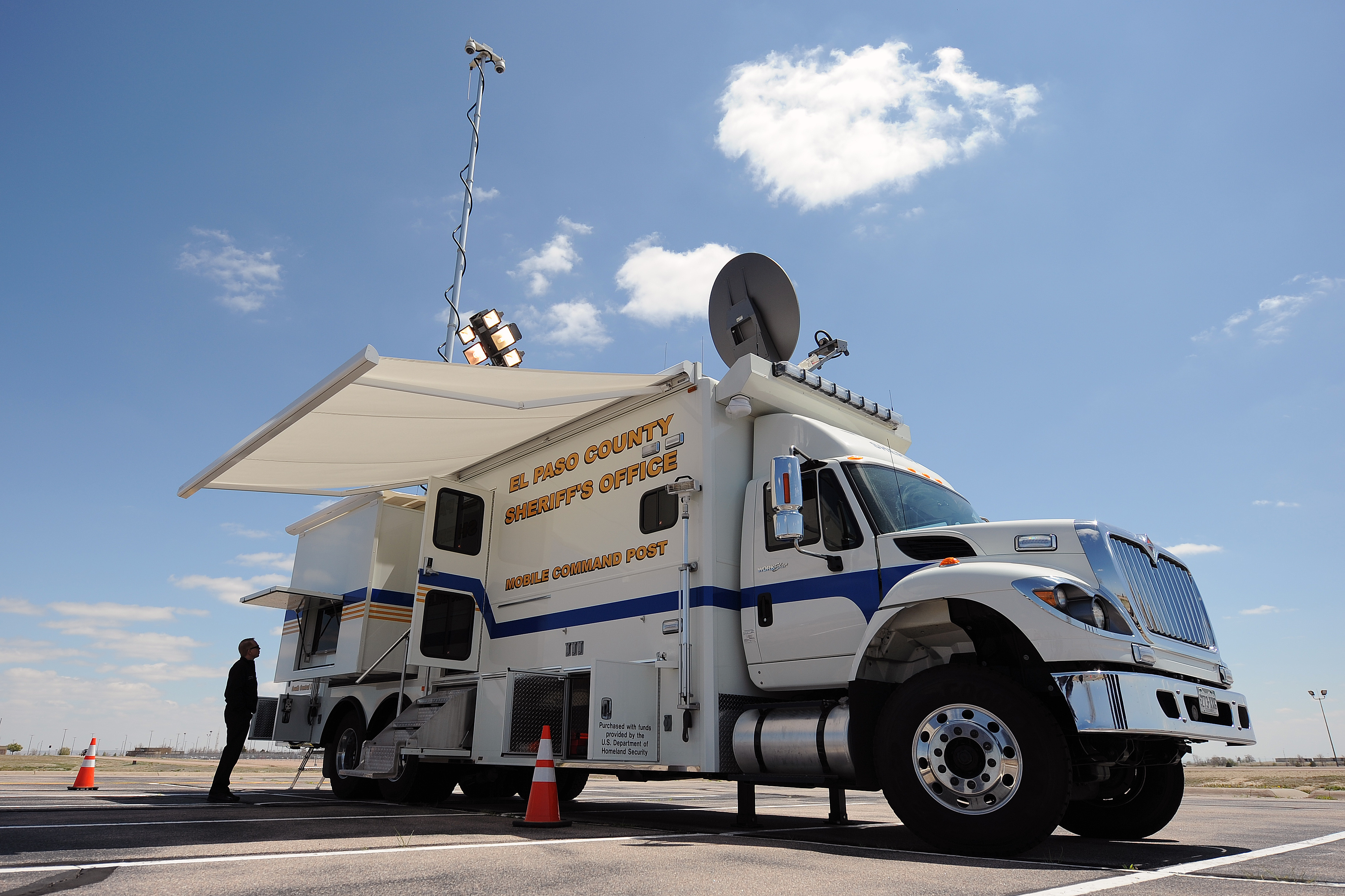 Schriever, El Paso conduct firefighter training