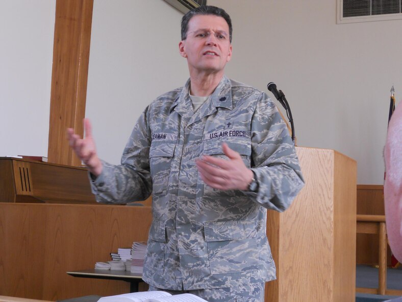 Chaplain (Lt. Col.) Michael Seaman conducts an ecumenical service at the base chapel, Niagara Falls Air Reserve Station, N.Y., May 3, 2015. (U.S. Air Force photo by Maj. Andrea Pitruzzella)
