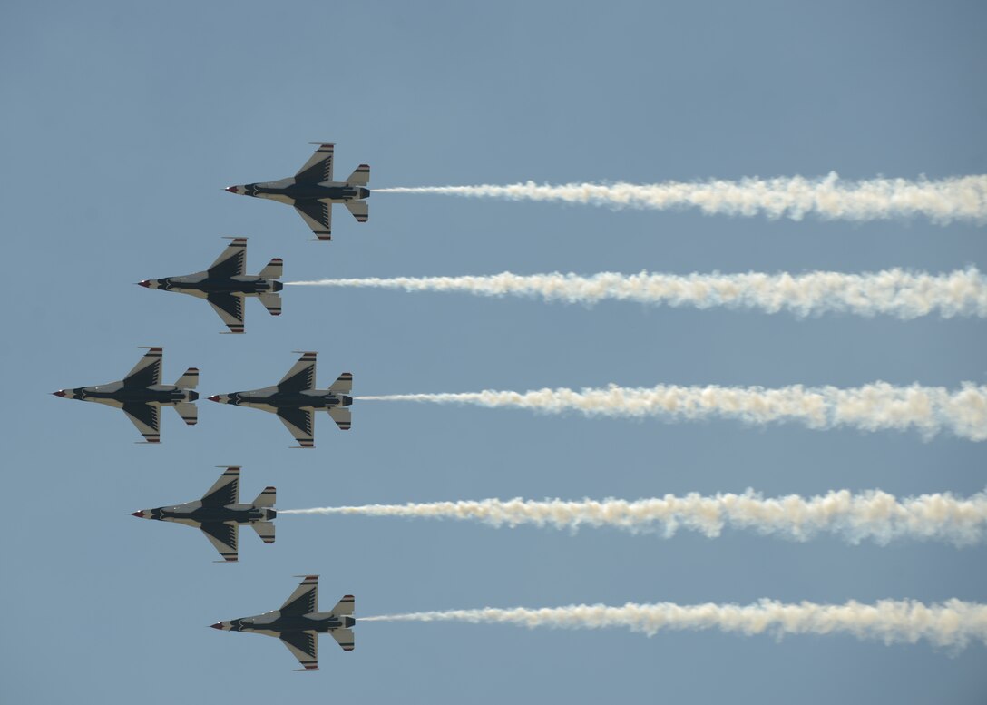 The U.S. Air Force Thunderbirds’ air demonstration team fly in delta formation May 2, 2015, at Dyess Air Force Base, Texas. The base hosted the 2015 Dyess Big Country Airfest, which was headlined by the Thunderbirds, and featured performances by Dyess’ B-1B Lancers and C-130J Super Hercules. (U.S. Air Force photo by Airman 1st Class Kedesha Pennant/Released)