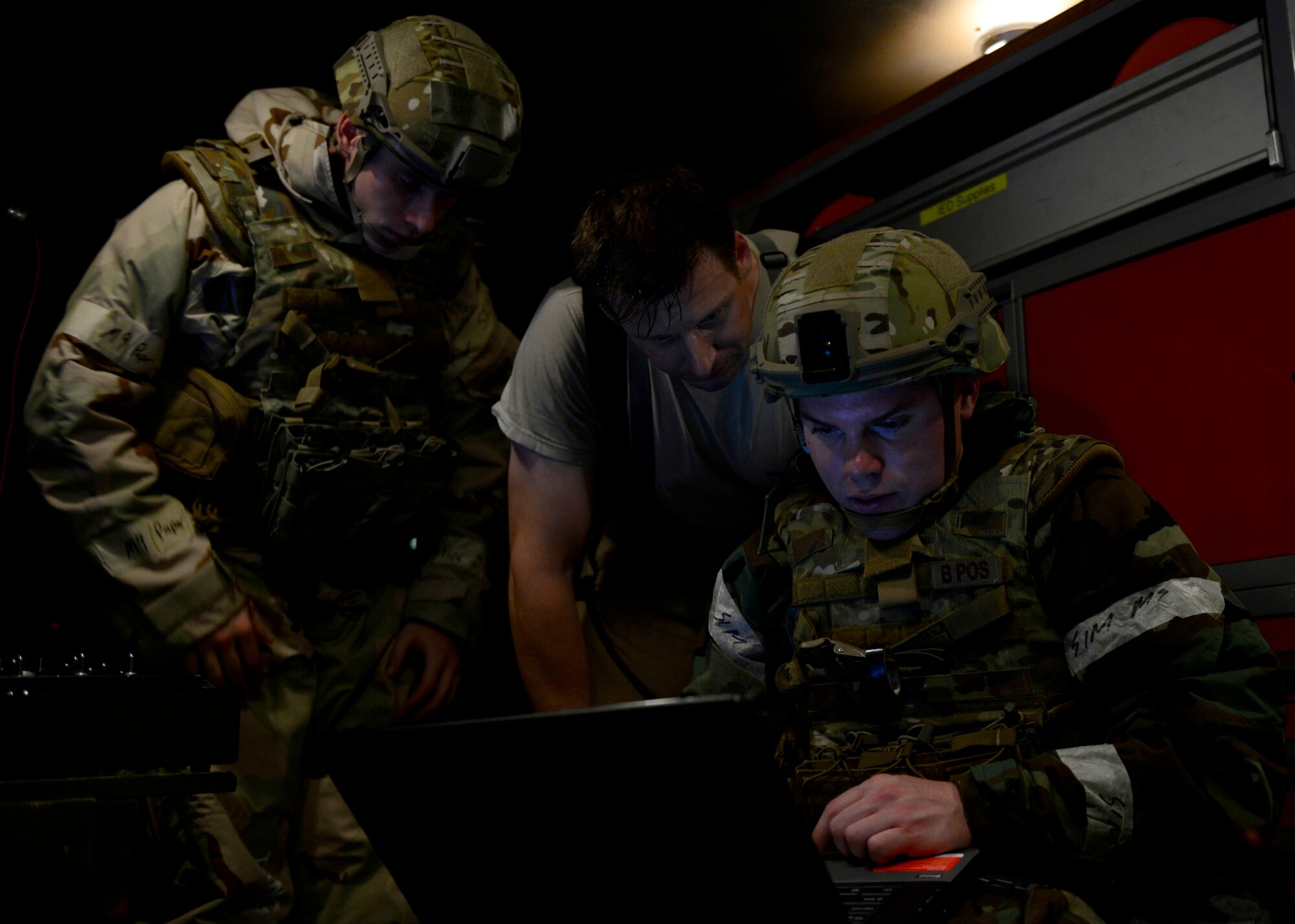 U.S. Air Force explosive ordnance disposal Airmen assigned to the 31st Civil Engineer Squadron, x-ray a fake suspicious package, during inspection MAROON EXCAVATOR, May 5, 2015, at Aviano Air Base, Italy. The Airmen responded to several scenarios which tested their readiness procedures. (U.S. Air Force Senior Airman Areca T. Wilson/Released)