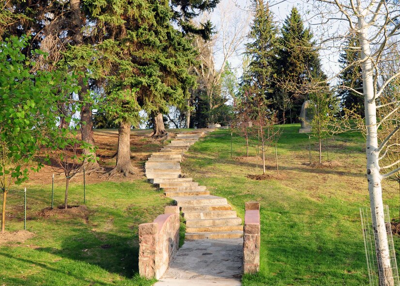 Giant Springs State Park in Great Falls, Mont., offers the athletic outdoorsman running and walking trails, hiking trails, bicycling and other opportunities. The park is open-year round from 8 a.m. to sunset. (U.S. Air Force photo/2nd Lt. Annabel Monroe)