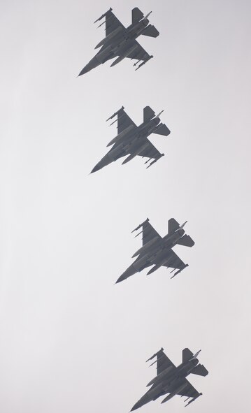 F-16s fly in formation during the lead up to operational readiness exercise Beverly Midnight 15-02 May 6, 2015, at Osan Air Base, Republic of Korea. (U.S. Air Force photo by Staff Sgt. Jake Barreiro)
