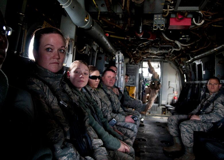 PETERSON AIR FORCE BASE, Colo. – Twenty Team Pete members take a ride in a MV-22 Osprey, May 11, 2015. The Osprey, along with other aircraft, are part of a joint-service close air support exercise with members of the Marine Air Group-41 being hosted at Fort Carson, with logistical support from the 21st Space Wing at Peterson. (U.S. Air Force photo by Senior Airman Tiffany DeNault)