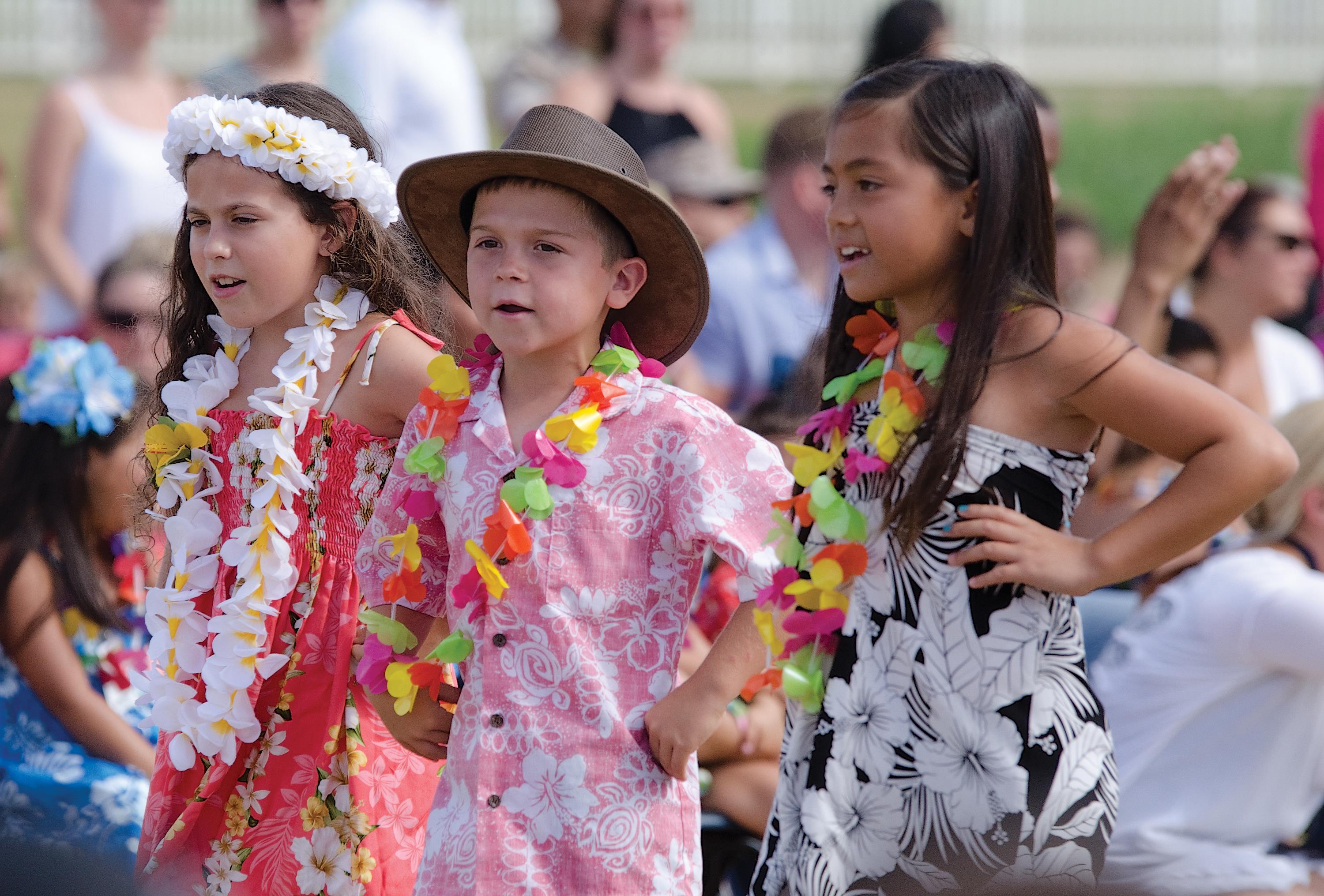 Mokapu Elementary honors local May Day tradition > Marine Corps Base