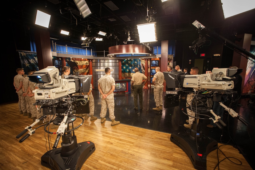 Sgt. Maj. Ronald L. Green, the 18th Sergeant Major of the Marine Corps, tours Digital Media Activity at Ft. George G. Meade, MD., May 19, 2015. (U.S. Marine Corps photo by Sgt. Melissa Marnell)