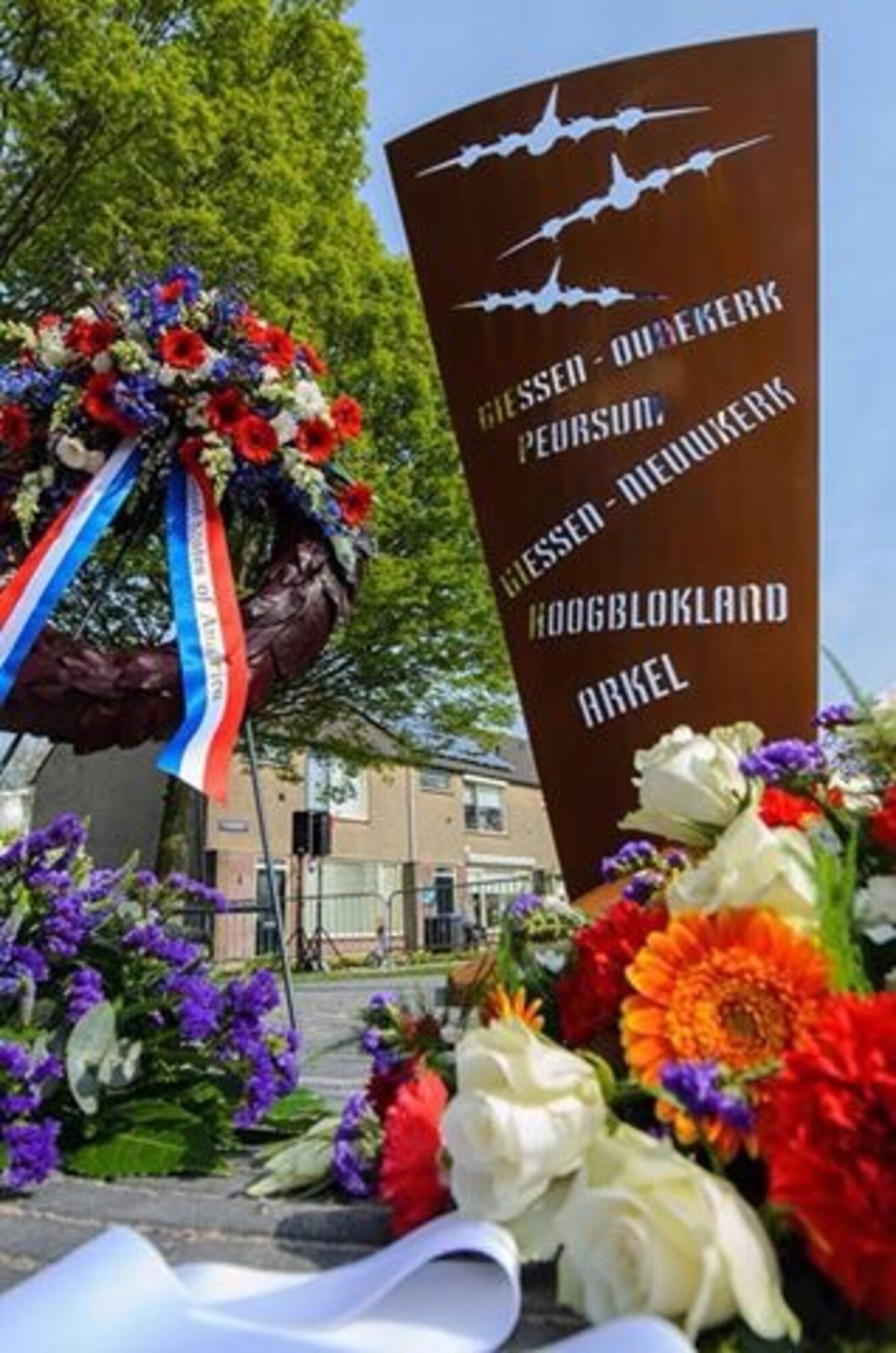 A memorial ceremony unveiled a monument dedicated to the aircrew of six allied aircraft that crashed in the municipality of Giessenlanden, Netherlands, during World War II, May 2, 2015. Members of the municipality of Giessenlanden formed a local society to raise money to install the monument to show their appreciation. (Courtesy photo)
