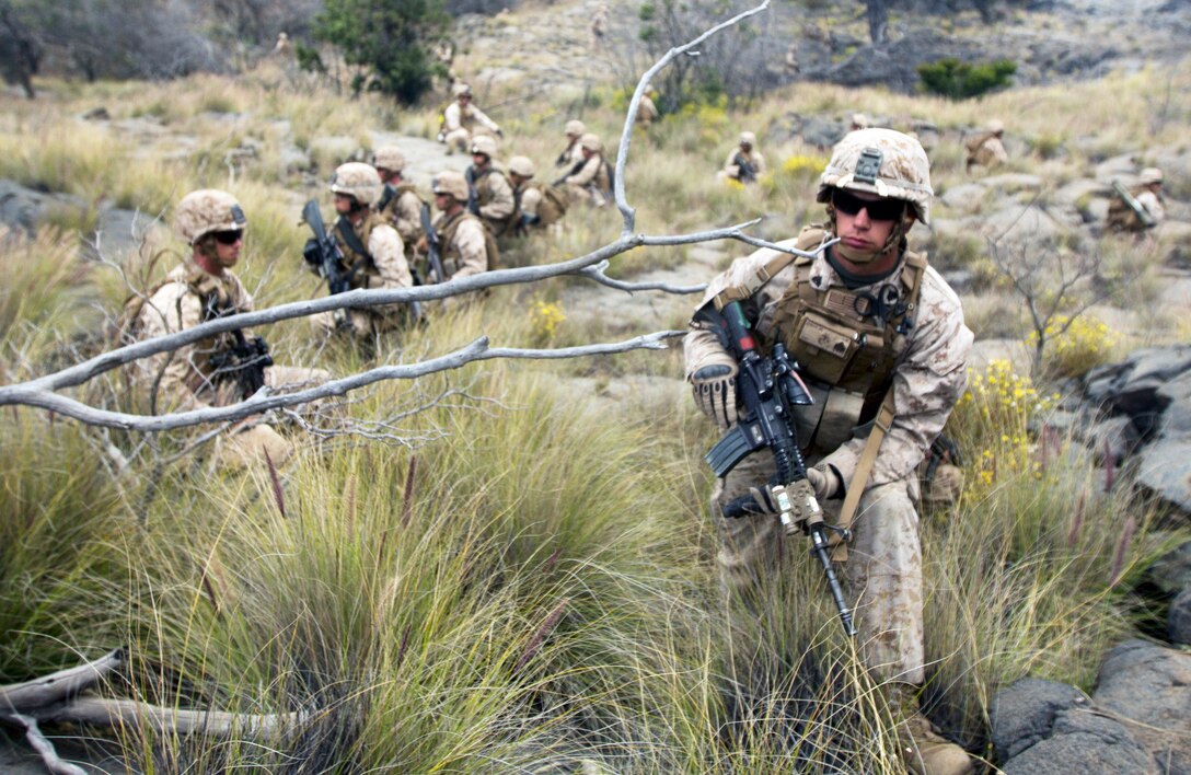 U S Marine Corps Sgt George W Lynch Jr Leads The Squad To Their Next Objective During A