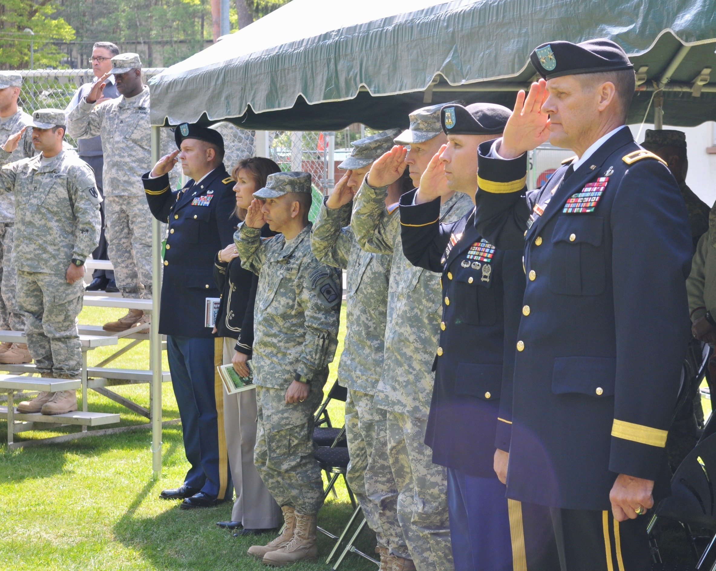 Senior U S Air Force And Army Leaders Salute During The Playing Of The 