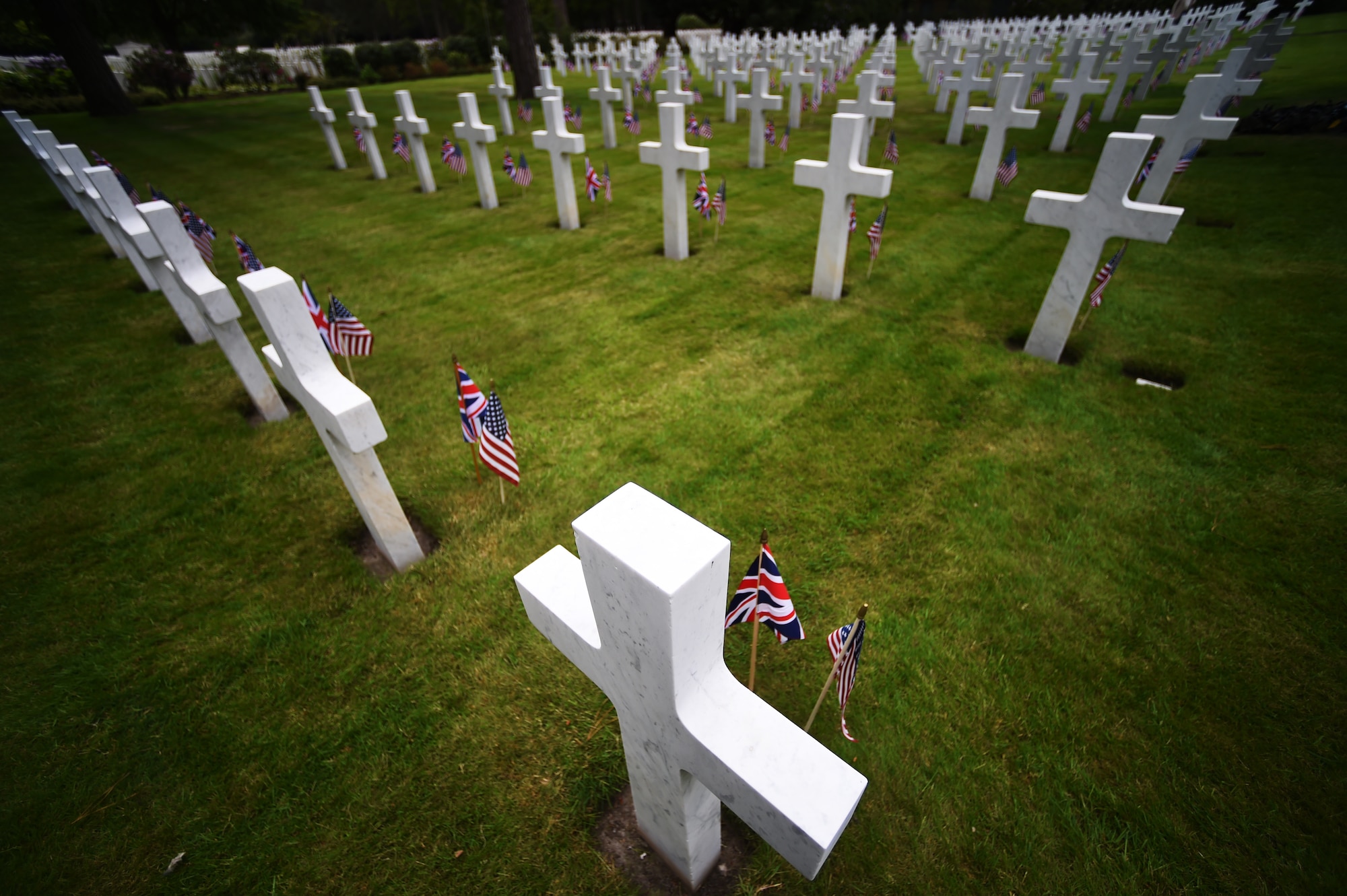 Rows of headstones line the grounds at Brookwood American Military Cemetery, May 24, 2015. As one of eight permanent American cemeteries established outside of the United States after World War I, Brookwood is the final resting place of 468 Americans killed during the First World War. (U.S. Air Force photo by Staff Sgt. Jarad A. Denton/Released)