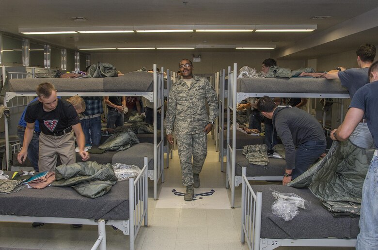 Day In The Life Mtis Transform Civilians Into Airmen Air