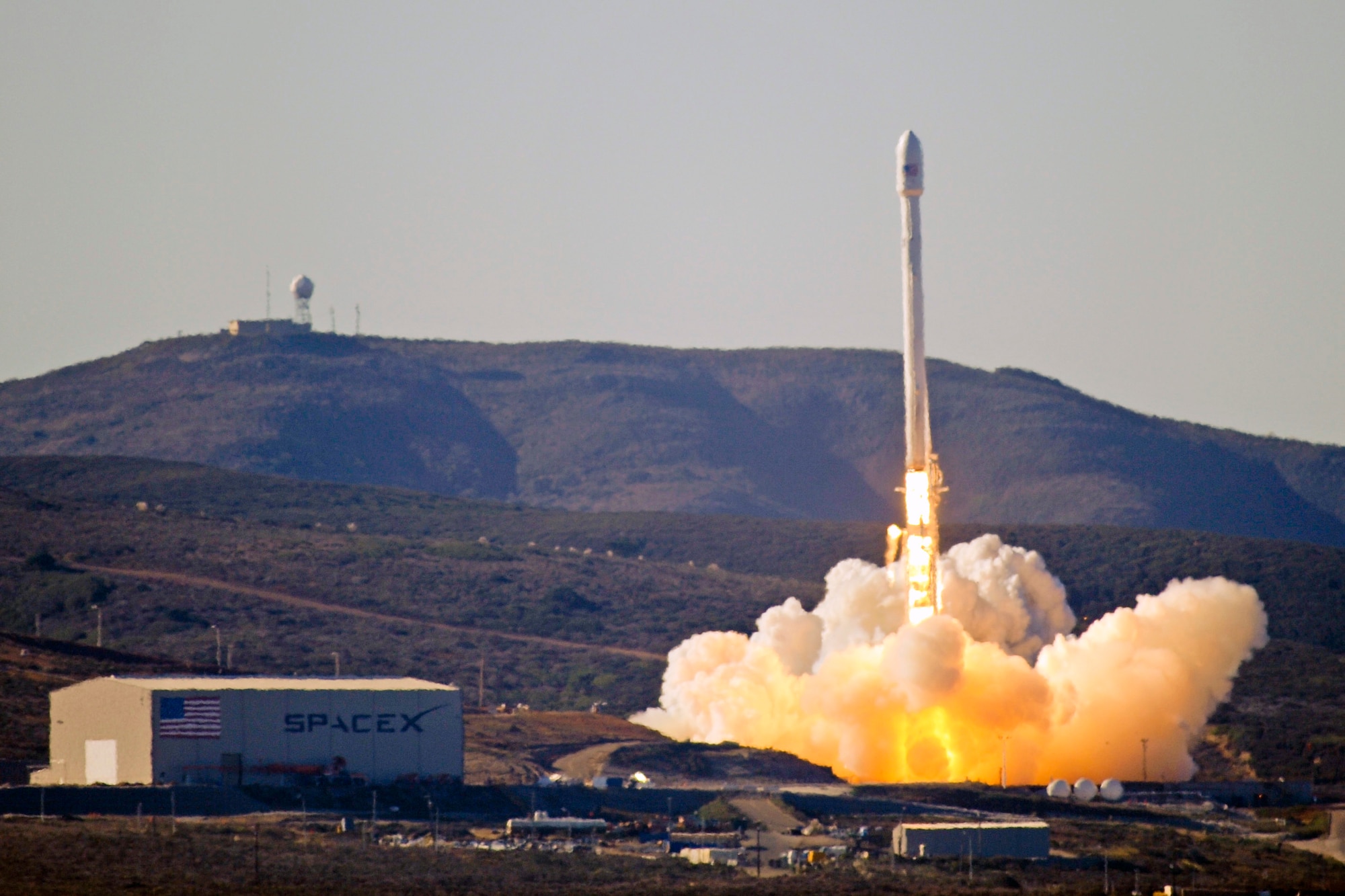 Team Vandenberg launches its first-ever
SpaceX launch from Space Launch Complex-4 here Sunday, Sept. 29, 2013. 30th Space Wing's 1st Air and Space Test Squadron was the lead for all launch site certification activities at Vandenberg for SpaceX as an Evolved Expendable Launch Vehicle New Entrant. Under the authority of the Space and Missile Systems Center, the Squadron evaluated SpaceX's flight and ground systems, processes and procedures for this inaugural space launch campaign for the upgraded Falcon-9 rocket. (U.S. Air Force photo/Airman Yvonne Morales)
