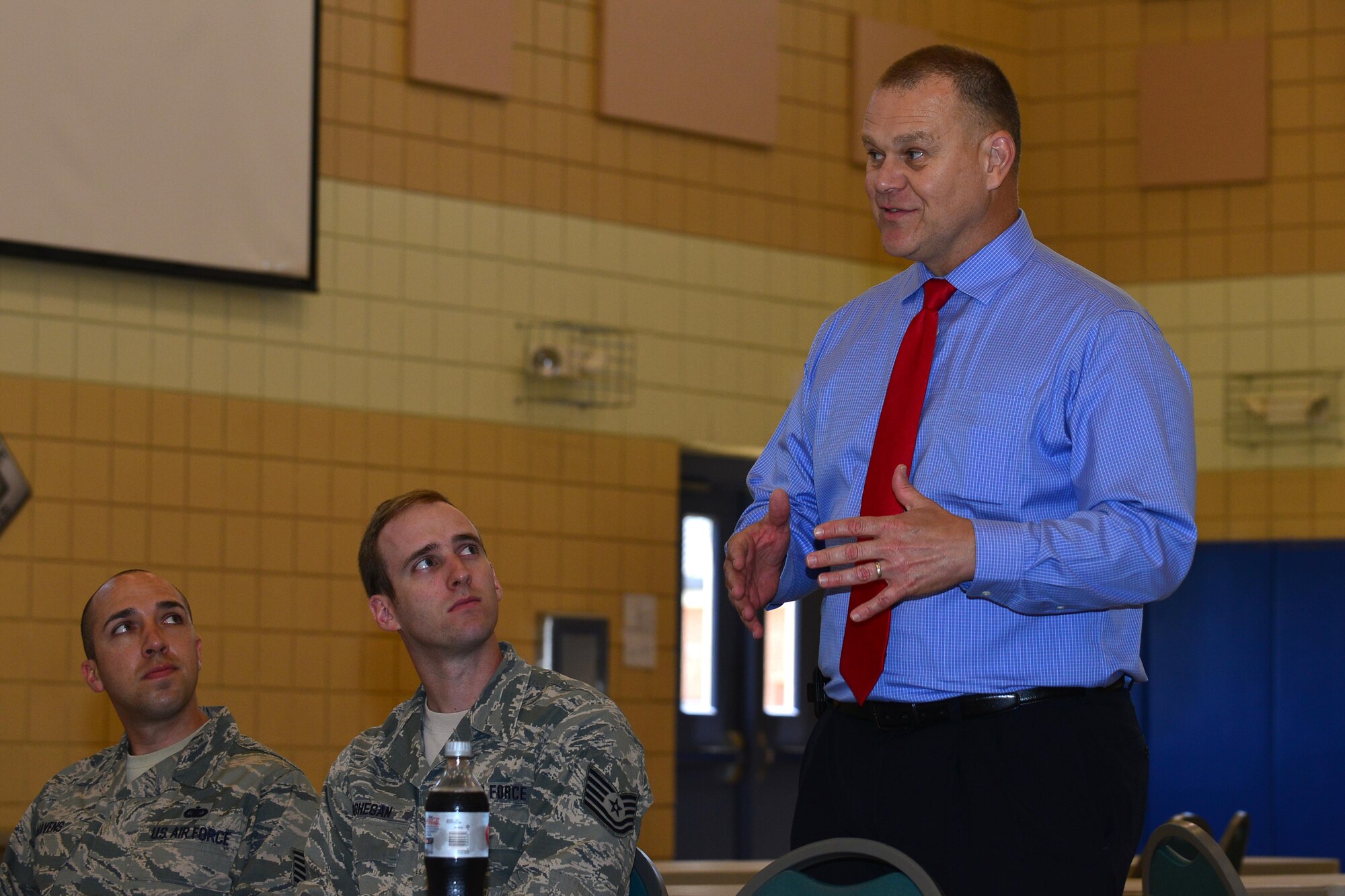 Retired Chief Master Sgt. of the Air Force James Roy speaks to noncommissioned officers during a round table at Langley Air Force Base, Va., May 20, 2015. During the discussion the group talked about the future of the Air Force for enlisted members. (U.S. Air Force photo by Staff Sgt. Natasha Stannard/Released)