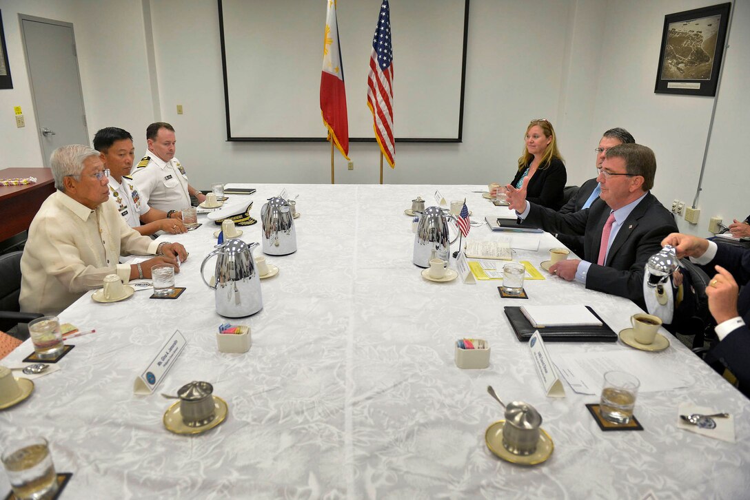 Defense Secretary Ash Carter meets with Philippine Defense Minister Voltaire Gazmin following change-of-command ceremonies for U.S. Pacific Command and U.S. Pacific Fleet in Honolulu May 27, 2015. Carter and Gazmin discussed mutual defense interests in the Asia-Pacific. 