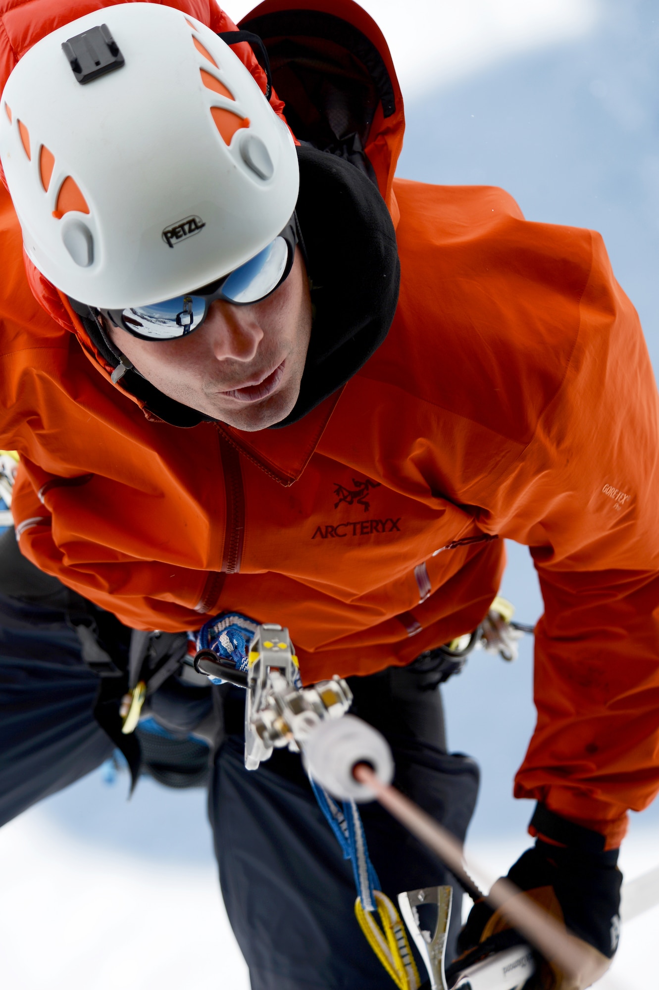 Tech. Sgt. Dean Criswell, 22nd Special Tactics Squadron NCOIC of rescue operations, is hoisted down from a CH-47 Chinook from the 1-214th Aviation Regiment, May 15, 2015 on Mount Rainer, Wash. Criswell is part of a mountain rescue team made up of the National Parks Service, Army Reserve and the 22nd STS that handles rescues on Mount Rainer above the 10,000 foot level. (U.S. Air Force photo by Staff Sgt. Tim Chacon) 