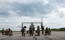 Special Tactics Airmen from the Special Tactics Training Squadron, 24th Special Operations Wing, Hurlburt Field, Fla., secure the runway to load a passenger in the back of a Duke Field C-145 at Eglin Range, Fla., April 23, 2015. The STTS delivers advanced and special tactics skills to a wide variety of joint special operations career fields, including combat controllers and special tactics pararescuemen. (U.S. Air Force photo/ Tech. Sgt. Jasmin Taylor)