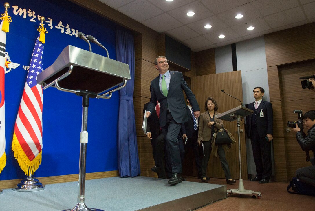 U.S. Defense Secretary Ash Carter arrives at a joint press conference following the 47th U.S.-South Korea Security Consultative Meeting in Seoul, South Korea, Nov. 2, 2015. DoD photo by Air Force Senior Master Sgt. Adrian Cadiz